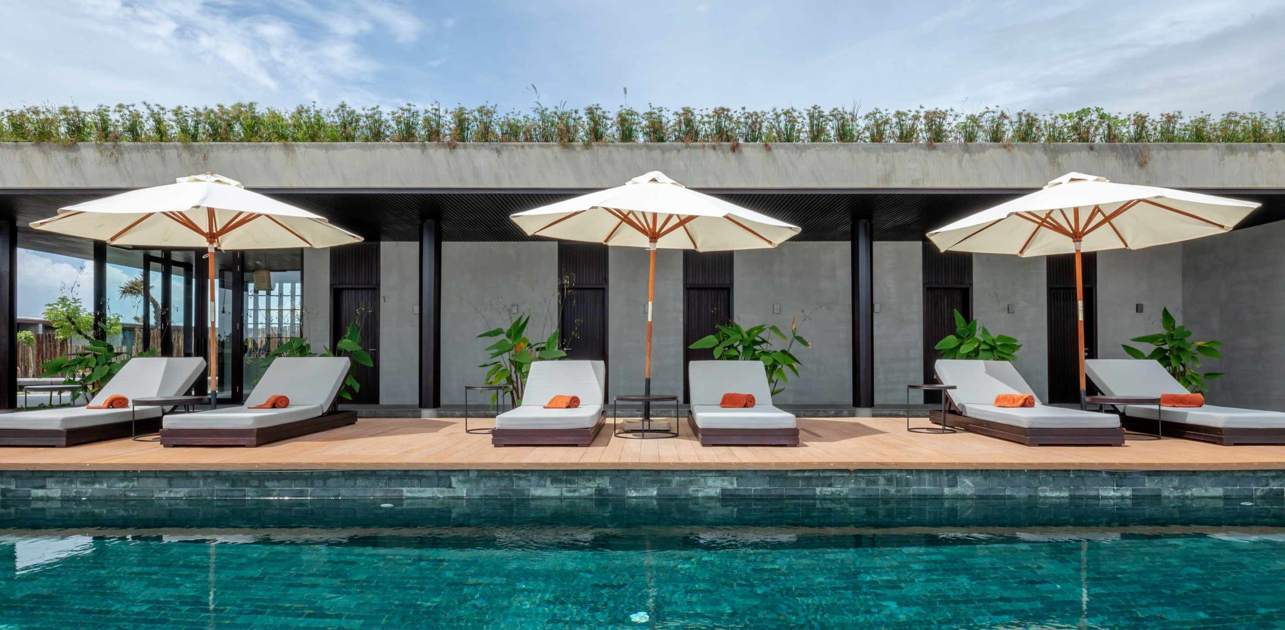 Amber Kampot Luxury Resort Villas