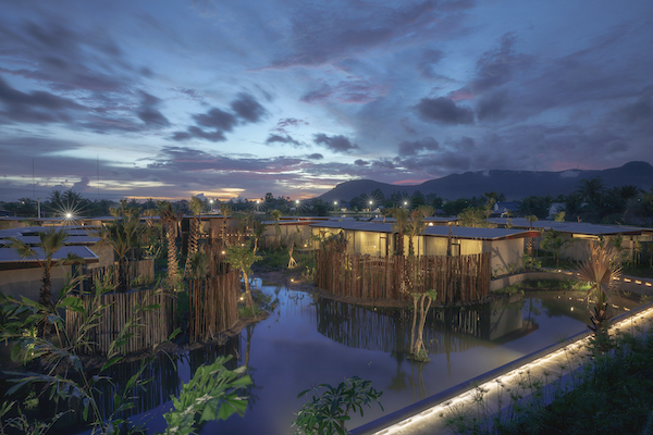 independance monument cambodia